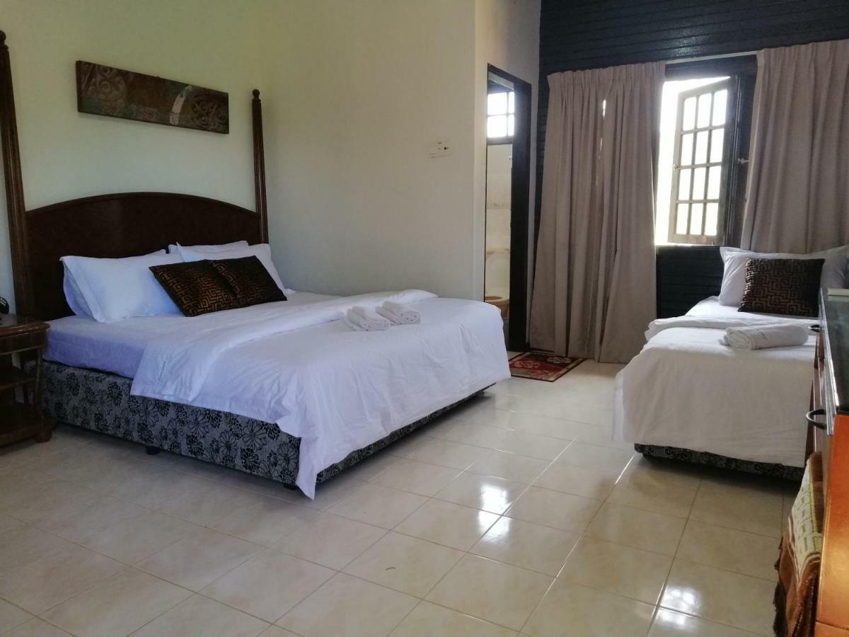 Asiacamp Taman Negara Resort 쿠알라타한 외부 사진
