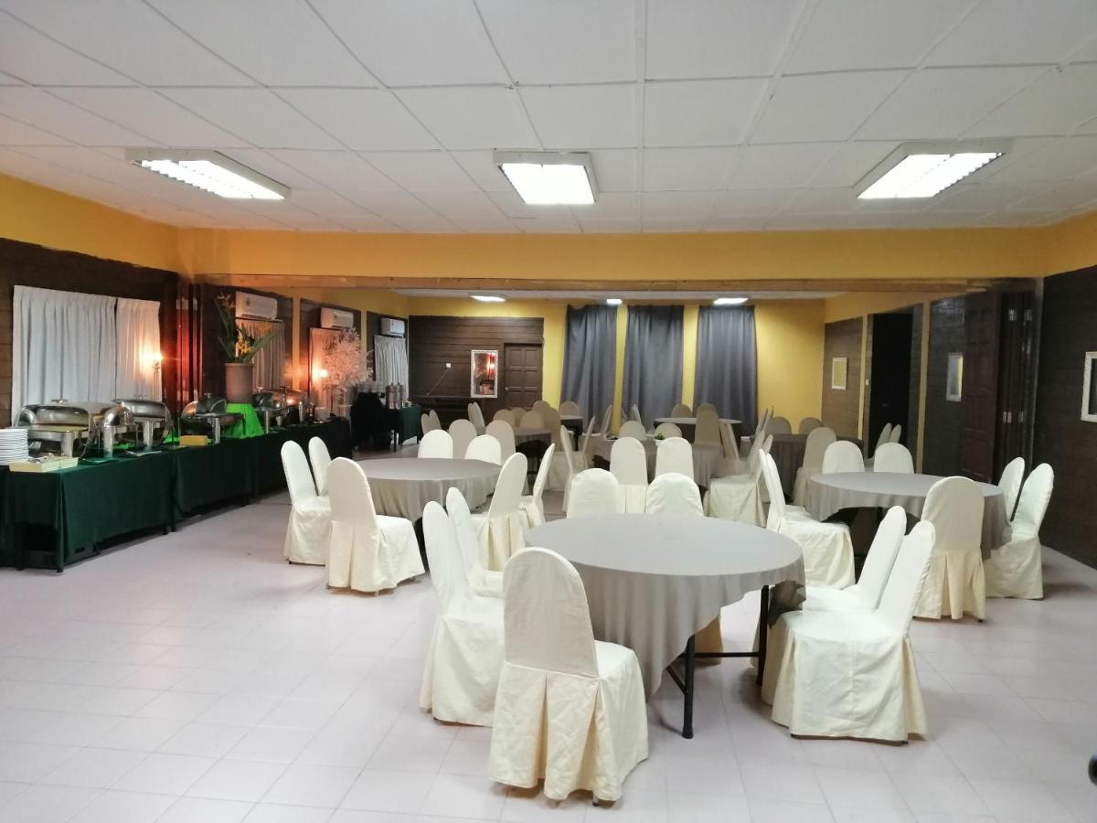 Asiacamp Taman Negara Resort 쿠알라타한 외부 사진